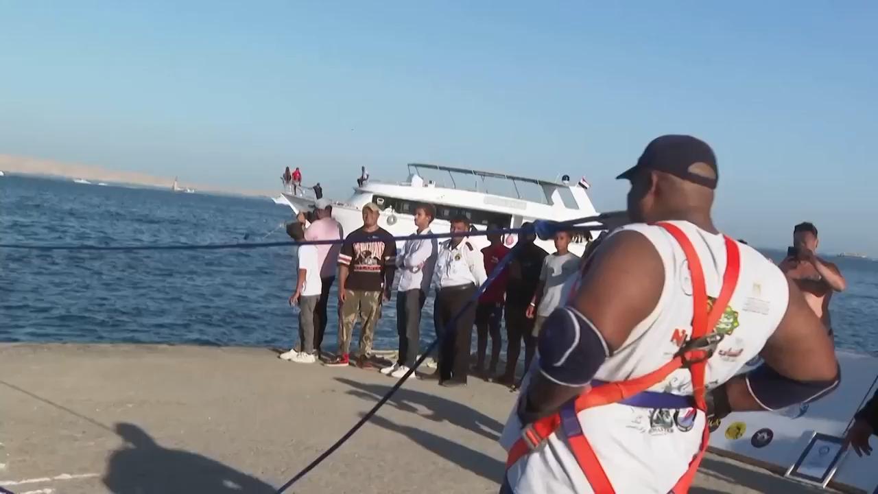 Popular Egyptian 'strongman' goes for another jaw-dropping challenge: Pulling a ship with his teeth