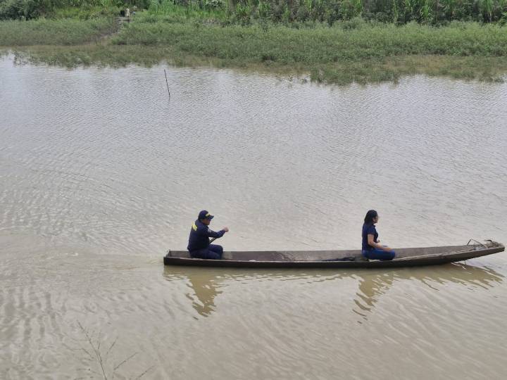 RESIDUOS ACEITOSOS EN EL RÍO PAUTO NO SON A CAUSA DE DERRAME PETROLERO. SE INVESTIGA EL ORIGEN…