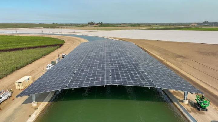 California’s first solar-covered canal is now fully online