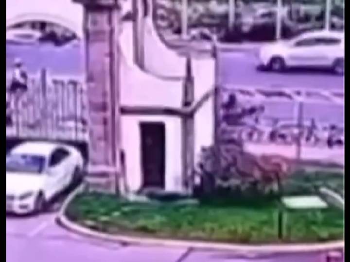 Captan momento en que sujeto con amplio prontuario atropella a carabinera en La Serena