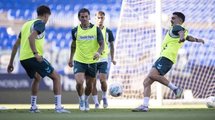 El Málaga cuenta con ocho bajas para el partido en El Alcoraz