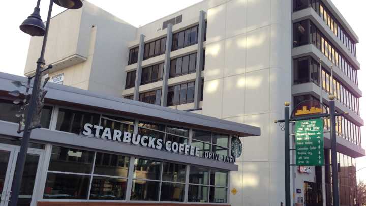 Starbucks cutting 900 jobs, closing some coffee houses