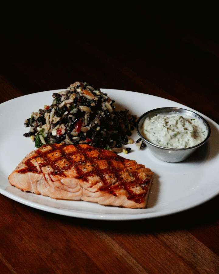West Chandler steak-and-seafood place to open mid