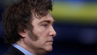 El Tesoro de Argentina interviene en mercado cambiario tras aumento del dólar un 33% desde abril