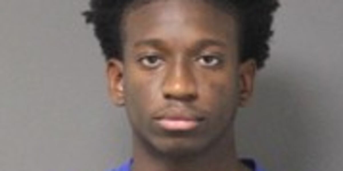 Man arrested for reckless driving and racing following crash on I