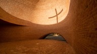 Fue elegida como la mejor construcción religiosa del mundo, está oculta en una llanura y guarda un secreto