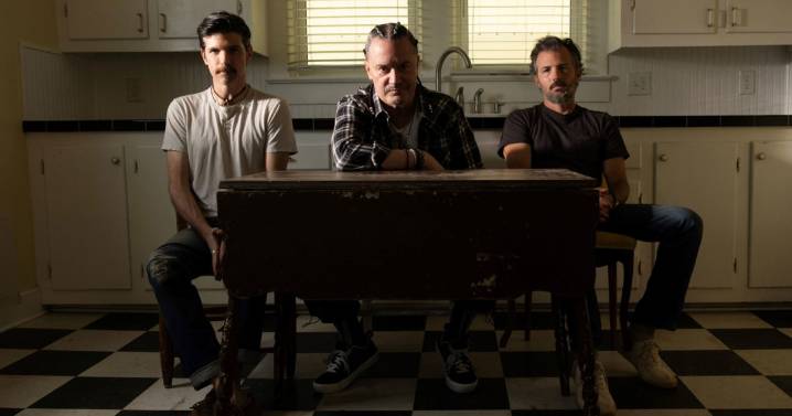 Mike Patton teams up with The Avett Brothers for new…