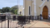 En la explanada de la Basílica Menor esperan a la Virgen del Valle