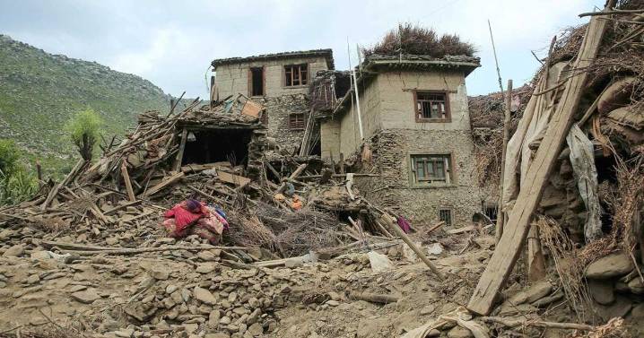Tragedia aumenta en Afganistán: Suman mil 400 muertos por terremoto