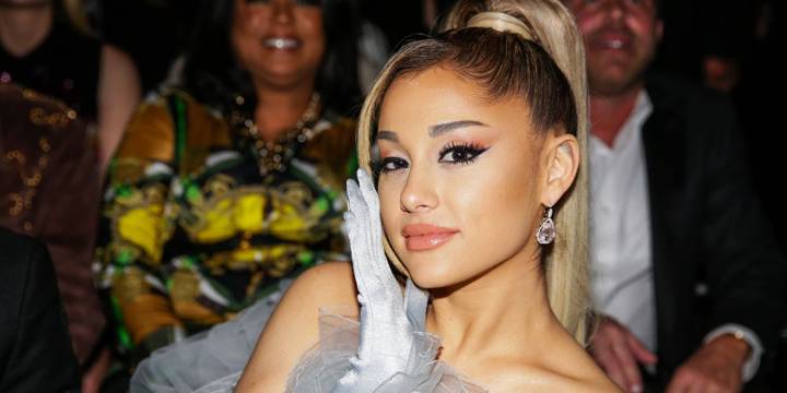 Ariana Grande Makes a Glamorous Comeback at the 2025 VMAs in Playful Polka Dots