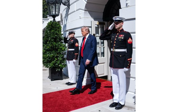 Trump se atribuye el poder de ejecutar sumariamente a presuntos narcotraficantes