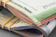 Gobierno gastará más de lo que ingresa: experto analiza el paquete económico