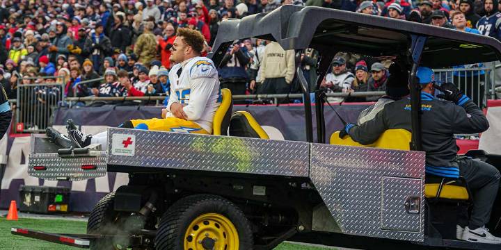How long is Chargers CB Elijah Molden expected to be out with hamstring injury?