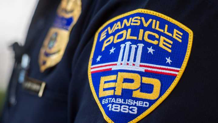 EPD: Evansville police officer shot while trying to recover stolen car