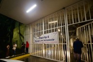 Entre caos y falta de información, búsqueda en hospitales de víctimas de explosión en Iztapalapa