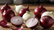 Pocos lo saben: cuál es la diferencia entre las cebollas blancas y las moradas