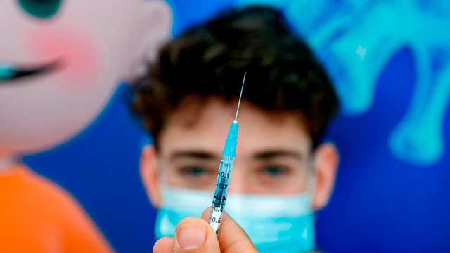 CDC vaccine advisers weigh COVID-19 shot recommendations