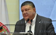 Salvan ojo de comandante atacado a tiros