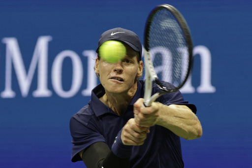 Jannik Sinner avanza a semifinales del US Open tras apalear a Musetti