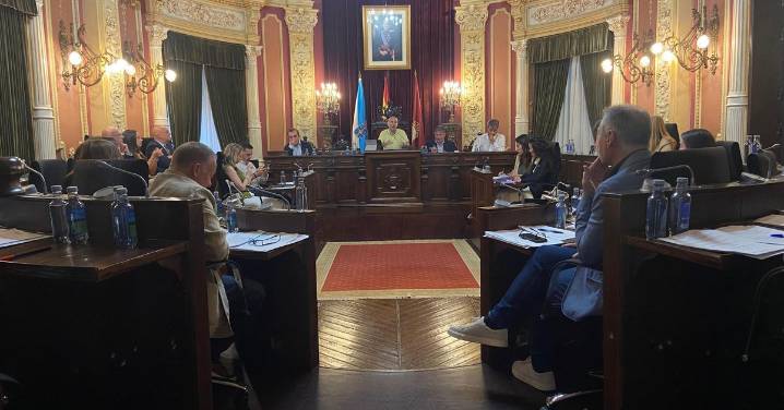El Concello dispara el gasto a dedo: 4,7 millones en seis meses apuntan a récord