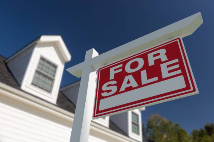 Average rate on a 30-year mortgage drops to 6.5%, the lowest since last October