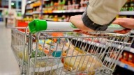 Una familia tipo necesita casi cuatro salarios mínimos para no caer en pobreza El último dato disponible de la Canasta Básica Total (CBT) informado por el INDEC, correspondiente al séptimo mes del año