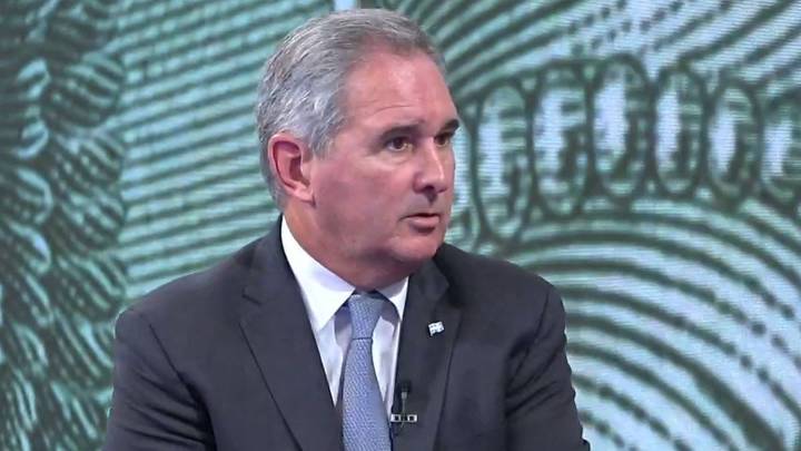 Desde Economía acusaron a un banco chino por la suba del dólar y la respuesta no tardó en llegar