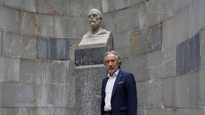 Ricardo Labra, poeta, ensayista y crítico: "No quise seguir una herencia minera de tres generaciones, me atraía escribir"