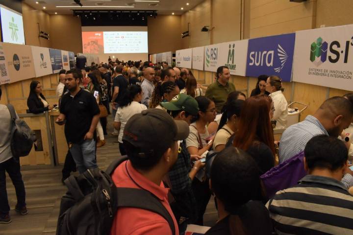 En Empleo Fest se ofrecen 10.000 vacantes formales