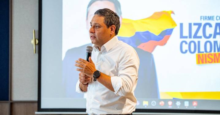 Mauricio Lizcano reporta 530 mil firmas para inscribirse como candidato presidencial