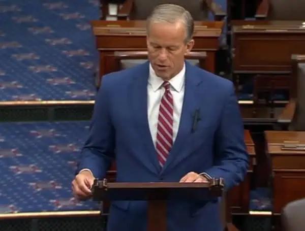 Senate GOP Prepares To Go 'Nuclear' On Chuck Schumer To Staff Trump Admin