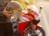¿Tenés moto?: las características debe tener un casco