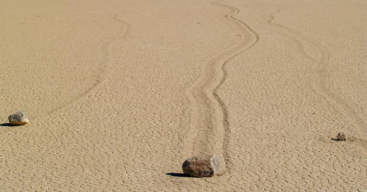 ASk Fuzzy | Death Valley's sailing stones: mystery solved