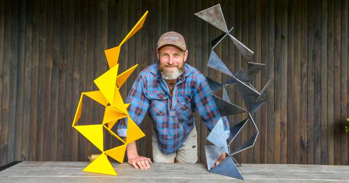 Paraparap artist brings movement and form to national sculpture event