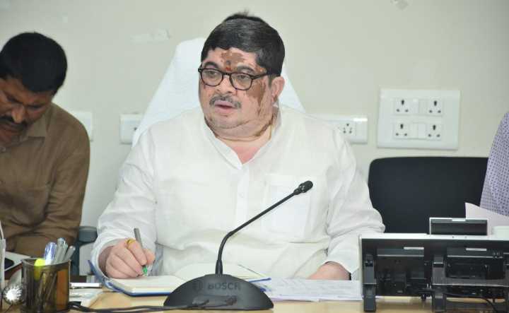 Ponnam urges all parties to back 42 percent BC quota in local bodies