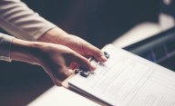 El increíble nombre que figura escrito en 5 formas diferentes: cuál es la correcta