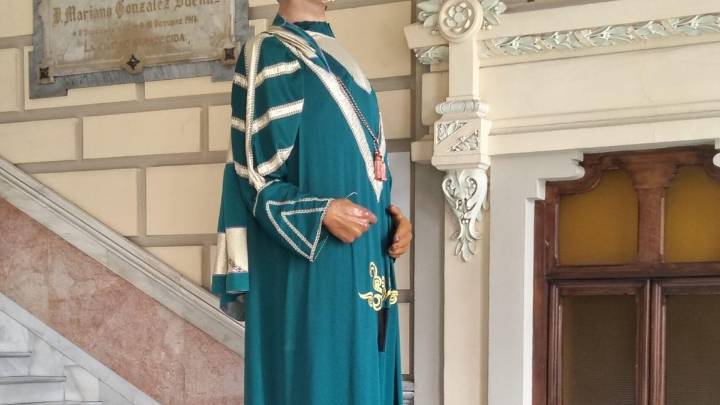 El Rey Fernando y la Reina Isabel pierden la cabeza y la mano en las Fiestas de Valladolid