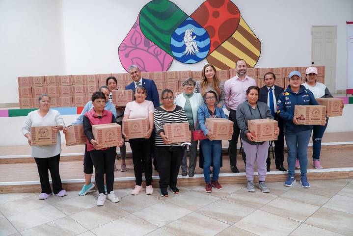 Impulsa Mexicaltzingo nutrición con canastas alimentarias del DIFEM