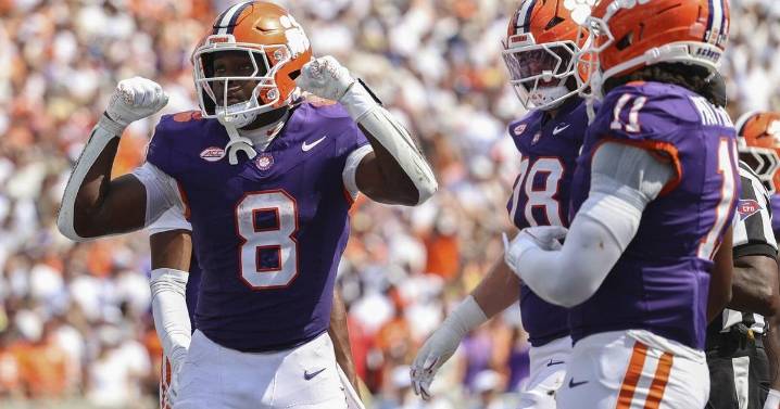 Georgia Tech hits game-ending 55-yard FG as time expires to stun No. 12 Clemson