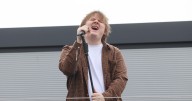 Surprise in West Bridgford as Lewis 'CapALDI' turns out for supermarket rooftop performance