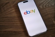 eBay se dispara: La plataforma se consolida en el mercado de coleccionables con $10 mil millones en negocios
