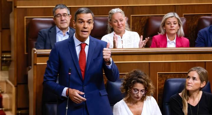 Última hora de la actualidad política, en directo | Sánchez presume de la estabilidad de su Gobierno y Feijóo le dice que “pactaría hasta con Netanyahu” para seguir en el poder