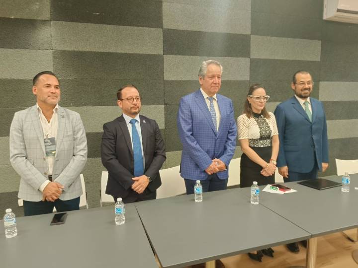 Presidenta del TSJ fortalece vínculos con academia, colaboradores y seguridad en Ciudad Juárez