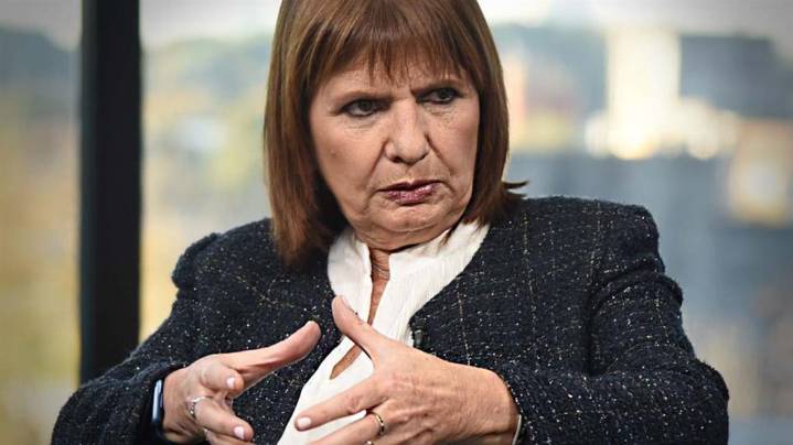 Ministra argentina de Seguridad denunciada por abuso de autoridad