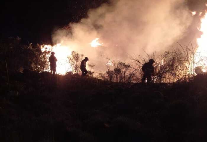 Colombia se capacita para apagar incendios con fuego