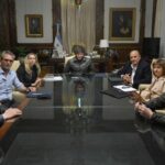 Milei encabezó la primera mesa política:...