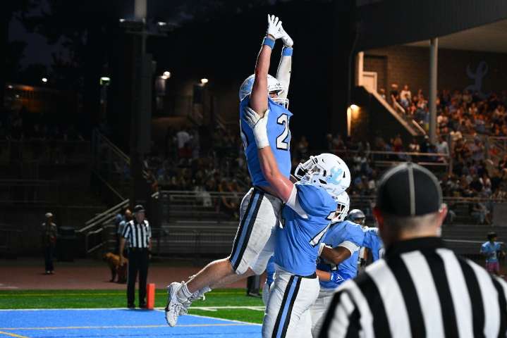 Colby Owen takes over for injured Ansu Sanoe, leads Lakeridge in victory over Mountainside