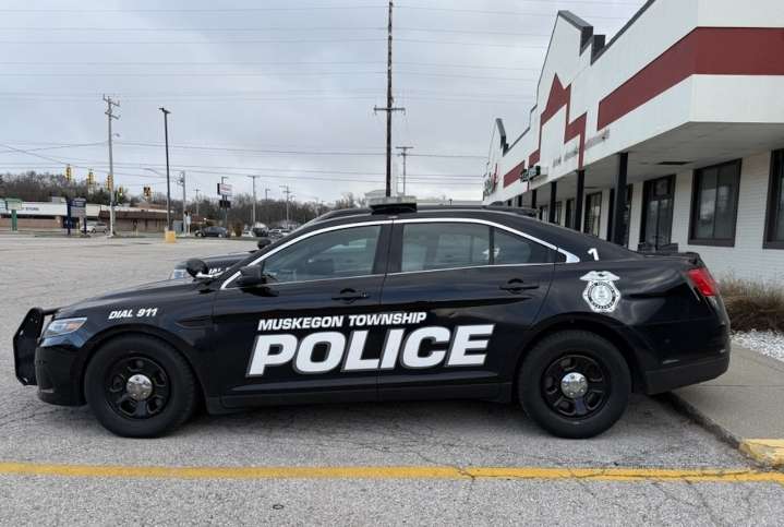 Man arrested after 4-hour standoff in Muskegon Township