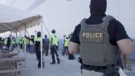 Venezolana se escondió 12 horas en un ducto de la planta de Hyundai durante redada del ICE