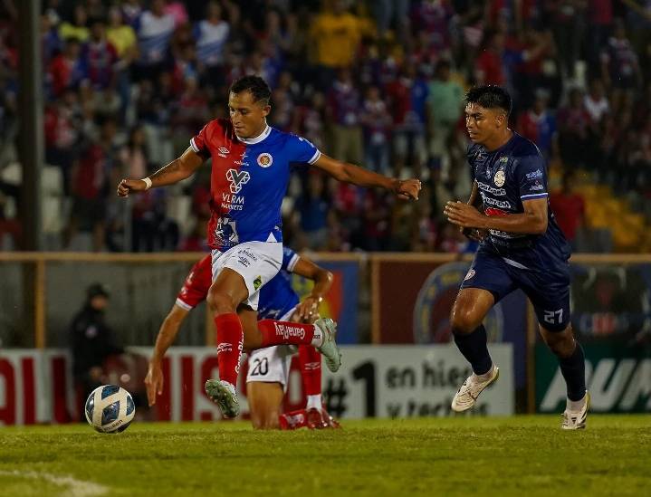 Alianza le da alcance al Firpo en la punta del Torneo Apertura